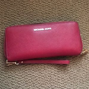 Michael Kors Saffiano Leather wristlet/wallet